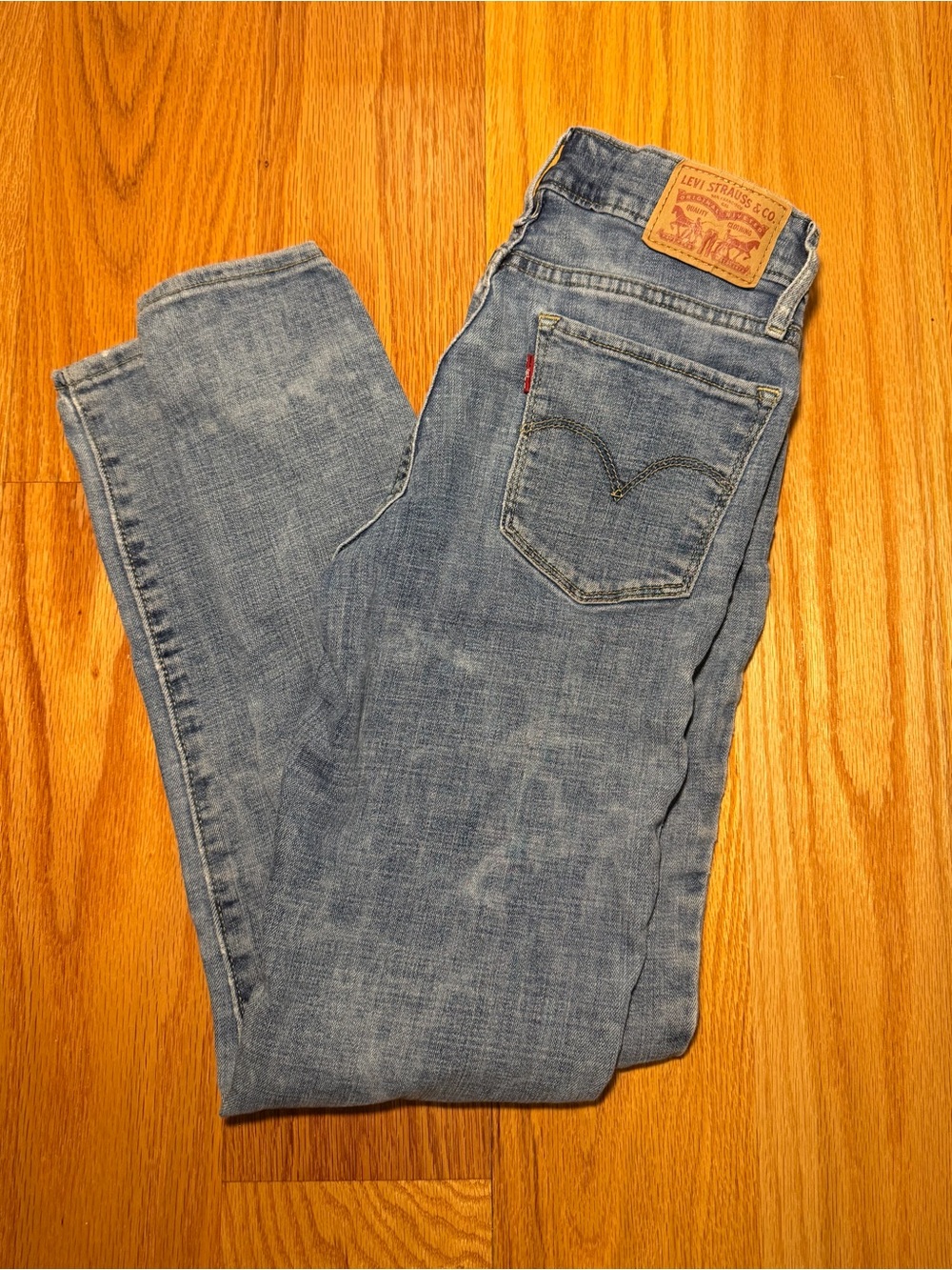 Levi's 711 Skinny Jeans Women’s Size 26 Medium Wash Denim